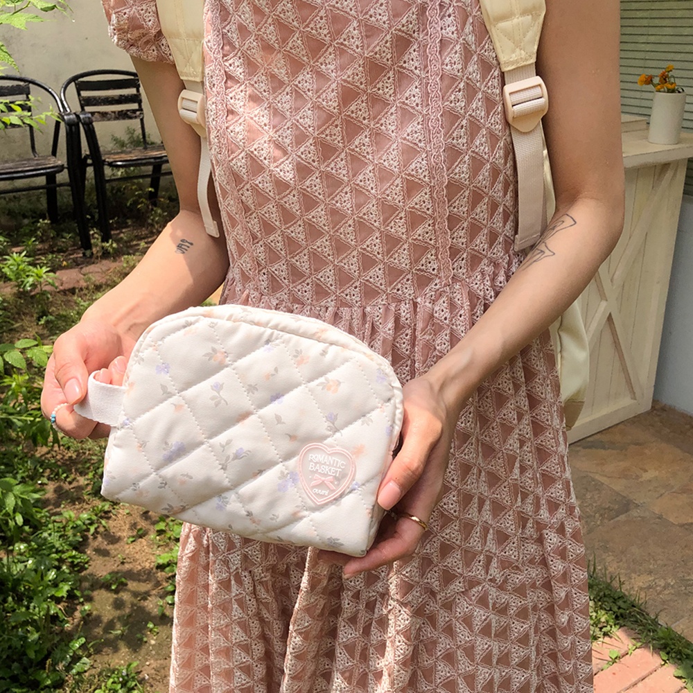 ovuni Quilted Lace Pouch in Pink